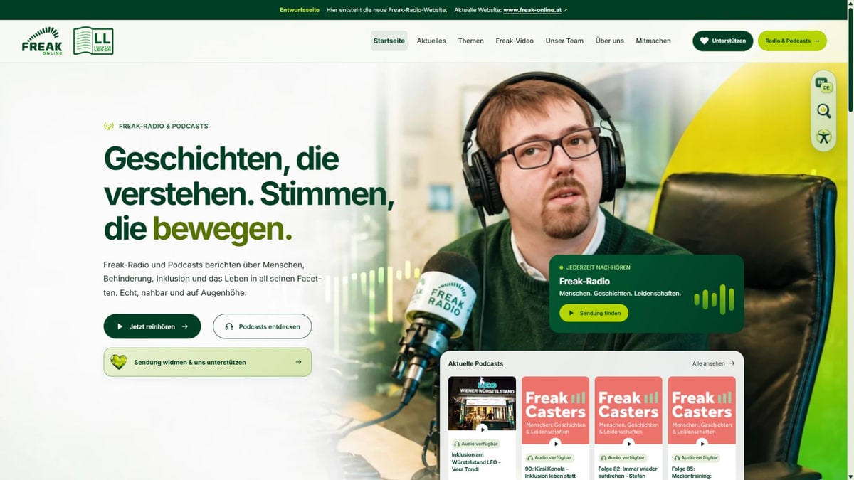 Screenshot der Freak-Radio-Startseite mit Moderator am Mikrofon und aktuellen Podcasts